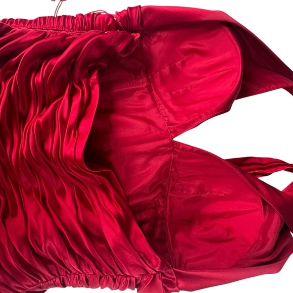 Cache Red Silk Halter High-Low Dress in Size 6 - Picture 8 of 13